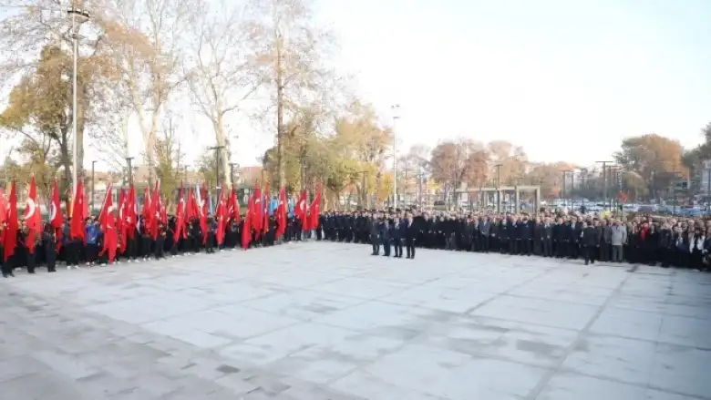 İnegöl'de 10 Kasım'da hayat durdu!