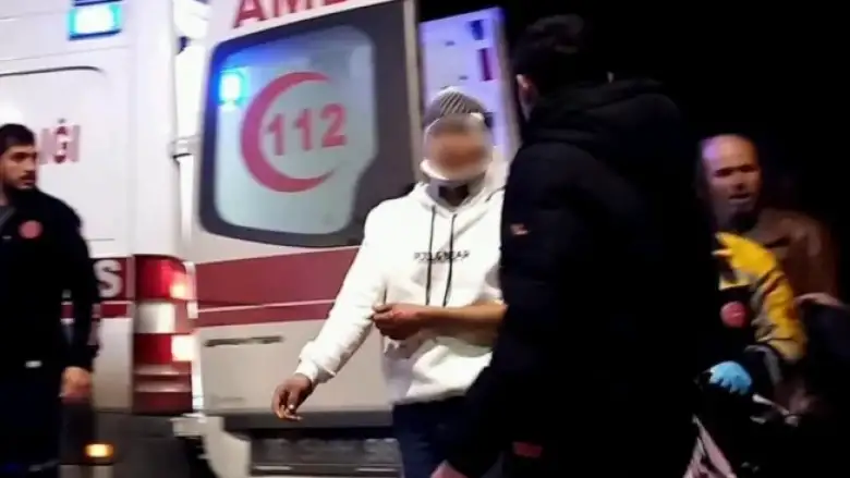 Motosikletler çarpıştı; 3 yaralı 