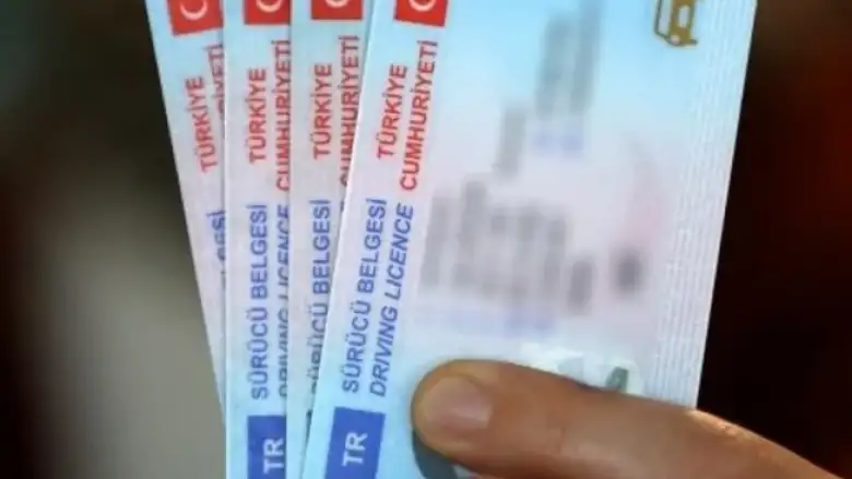 Bakan Yerlikaya duyurdu: Eski tip ehliyetleri yenileme süresi uzatıldı