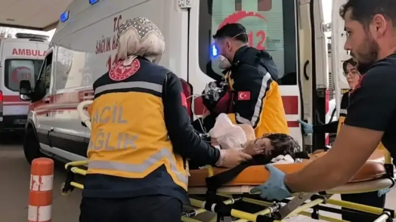 Çocuklar evde yalnızken yangın çıktı!