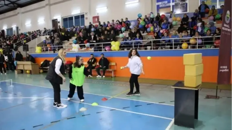 İnegöl’de Engelliler Sahaya İndi