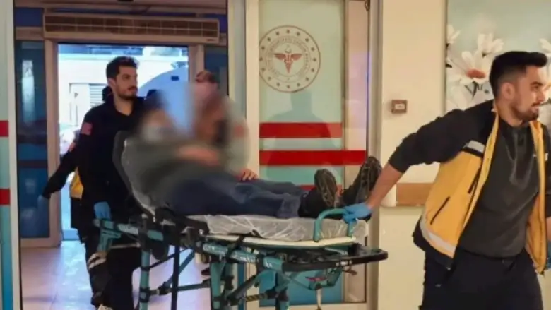 Otomobil motosiklete çarpıp kaçtı