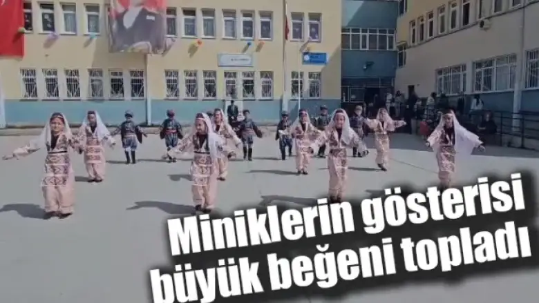 Miniklerin gösterisi büyük beğeni topladı