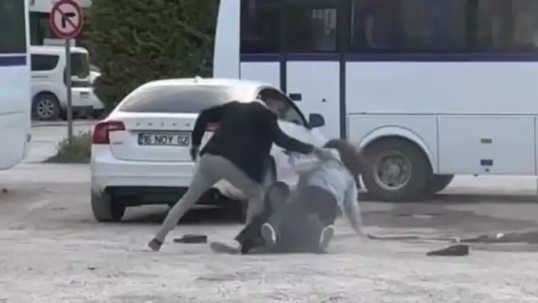 Saç saça kavga kamerada 