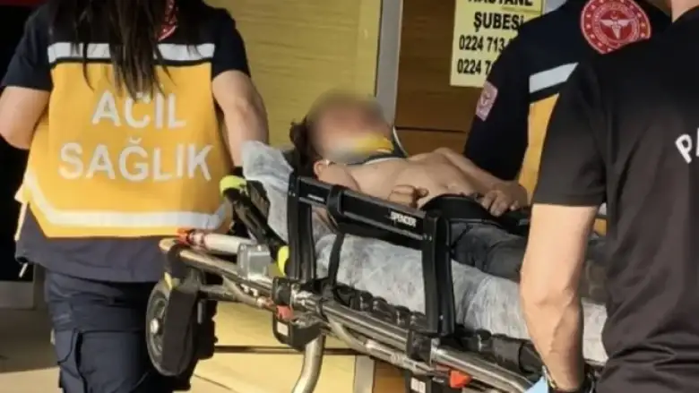 Karşıdan karşıya geçmek isterken...