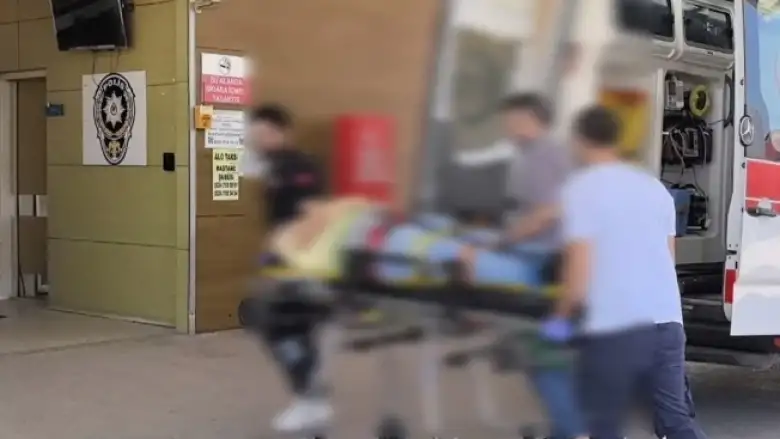 Talihsiz işçi gözünü hastanede açtı