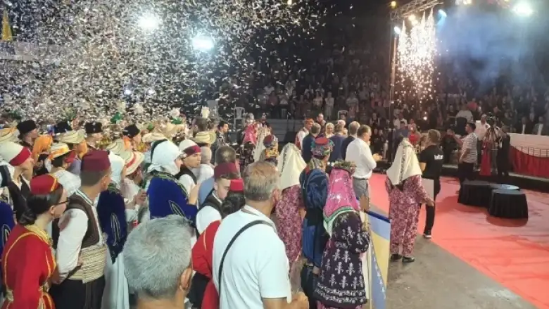 9. Altın Mobilya Kuzey Kıbrıs Türk Cumhuriyeti'nin Oldu