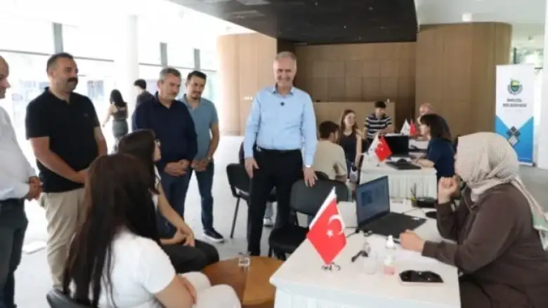 İnegöl Belediyesi öğrencilerin yanında