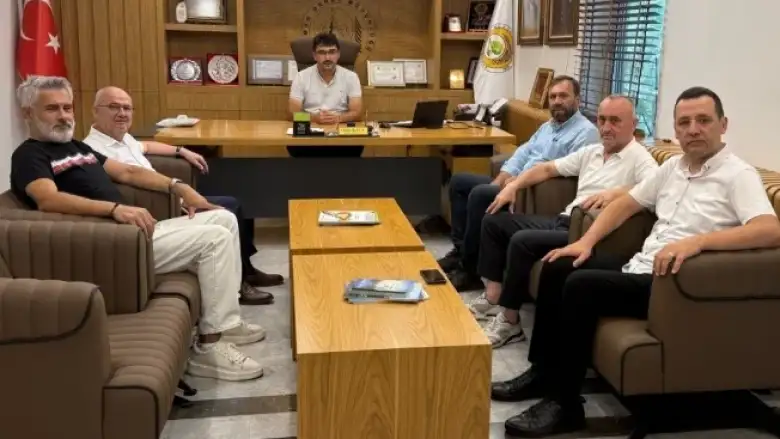 Mobilyacılardan geçmiş olsun ziyareti