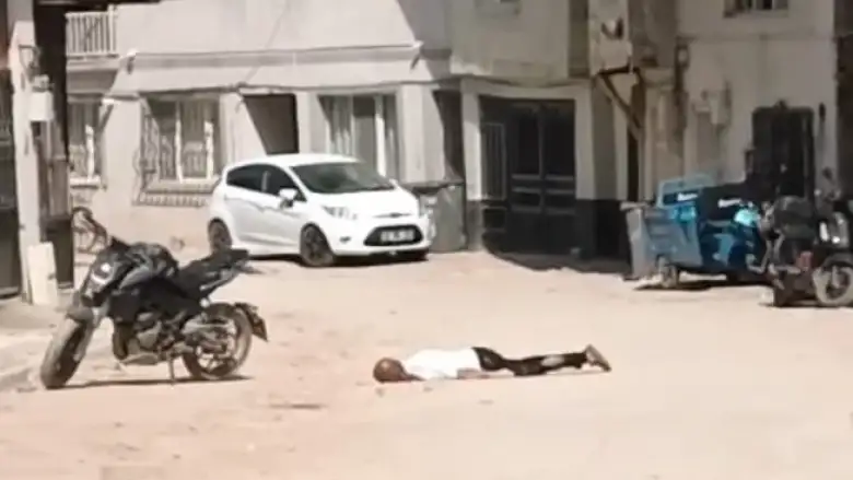 Bir anda yere yığıldı!