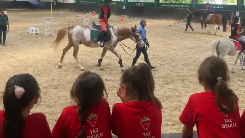Çilek 11. Geleneksel Yaz Okulunu Tamamladı: Yüzlerce Çocuk Yaz Tatilini Dolu Dolu Geçirdi