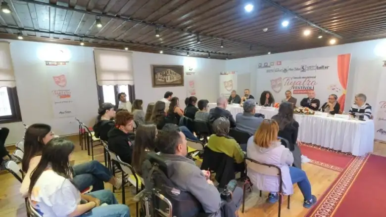 İnegöl’den Tiyatroya Düşünsel Bakış