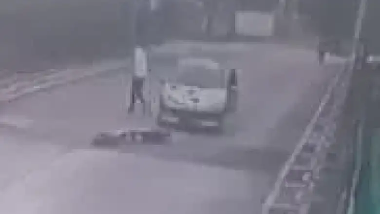 Kaza anı güvenlik kamerasında