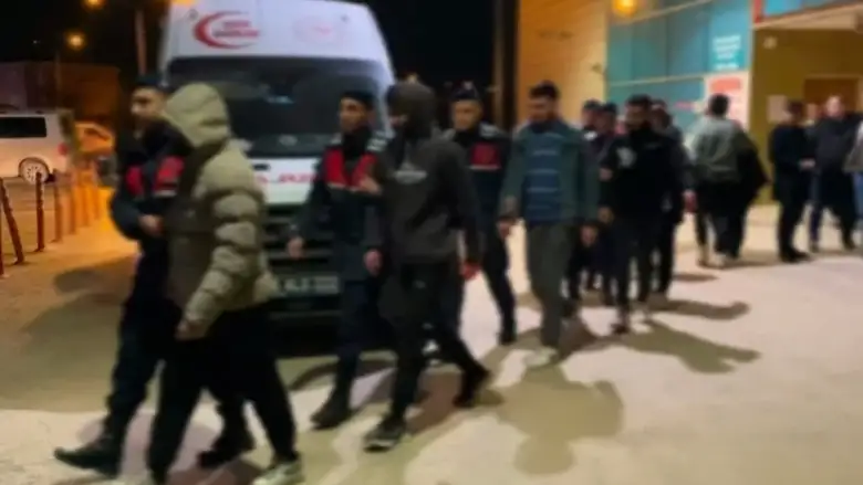 İnegöl'de jandarmadan kaçak göçmen operasyonu