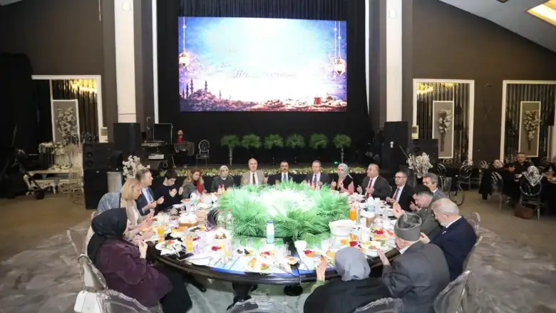 İnegöl Protokolü İlk İftarda Şehit Aileleri Ve Gazilerle Buluştu