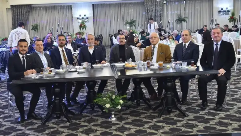 Ertuğrulgazi Mobilyacılar Caddesi'nden Geleneksel İftar Buluşması