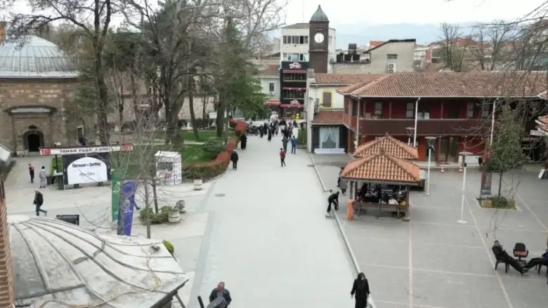 İnegöl Çarşısında Bayram Düzenlemeleri Başlıyor