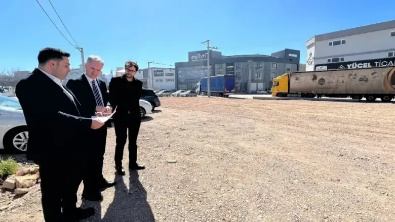 Sanayi Bölgesinde Otopark Alanları Artıyor