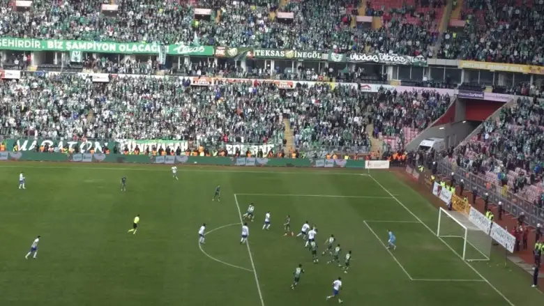 Bursaspor kazandı, şampiyonluğun kapısını araladı!