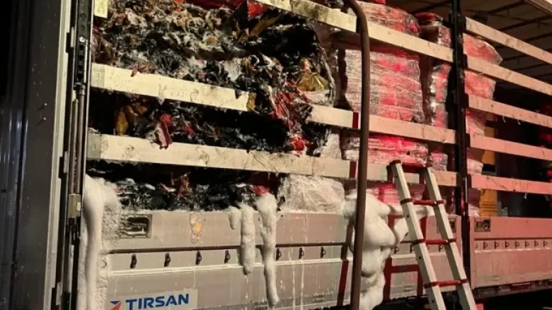 İnegöl'de park halindeki TIR'da yangın