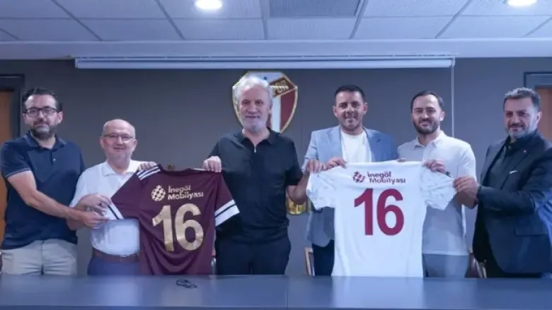 İnegölspor'un Forma Sırt Sponsoru 'İnegöl Mobilyası' Oldu