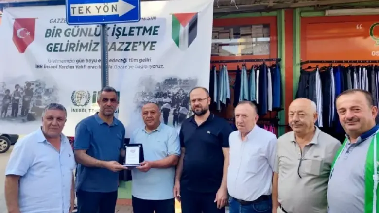 İnegöl'de Esnaflardan Gazze'ye Destek