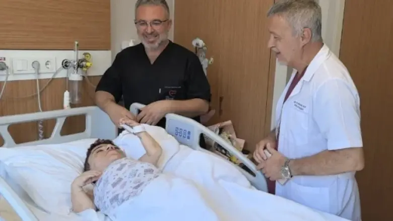 Karın ağrısı şikayetiyle gittiği hastanede karnından 3 kilo tümör çıktı