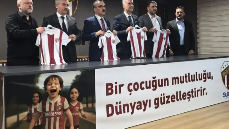 "Bir çocuğun mutluluğu, dünyayı güzelleştirir"
