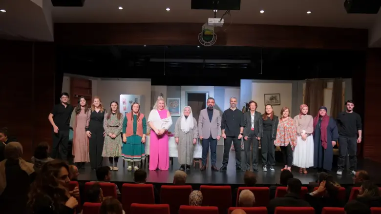 'Kadın Sığınağı'na gala gösterisi