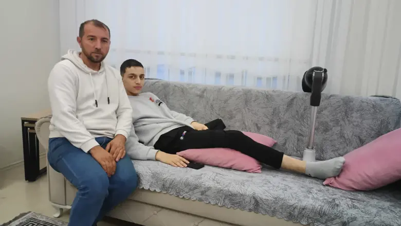 Emrah yardım eli bekliyor