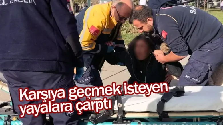 Karşıya geçmek isteyen yayalara çarptı