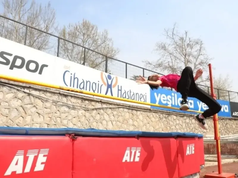 Puanlı Atletizmde Kupalar Sahiplerini Buldu