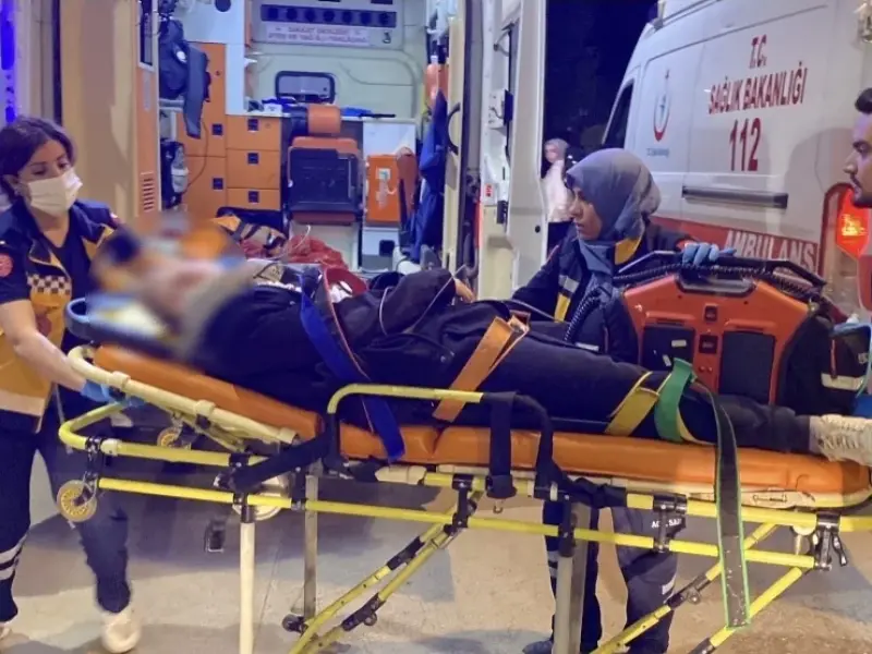 Motosikletli genç ağır yaralandı!