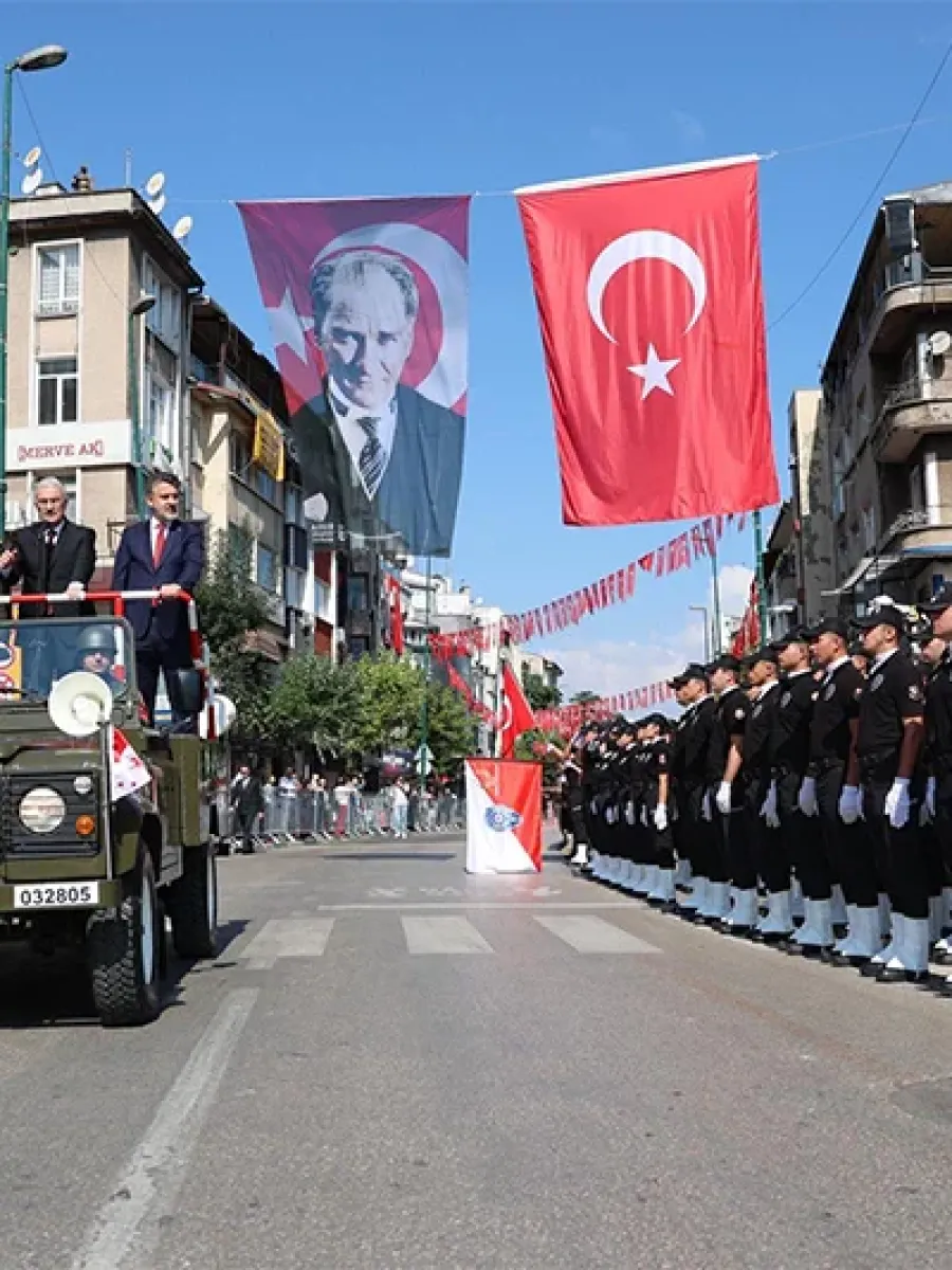Bursa'da Zafer Bayramı coşkusu