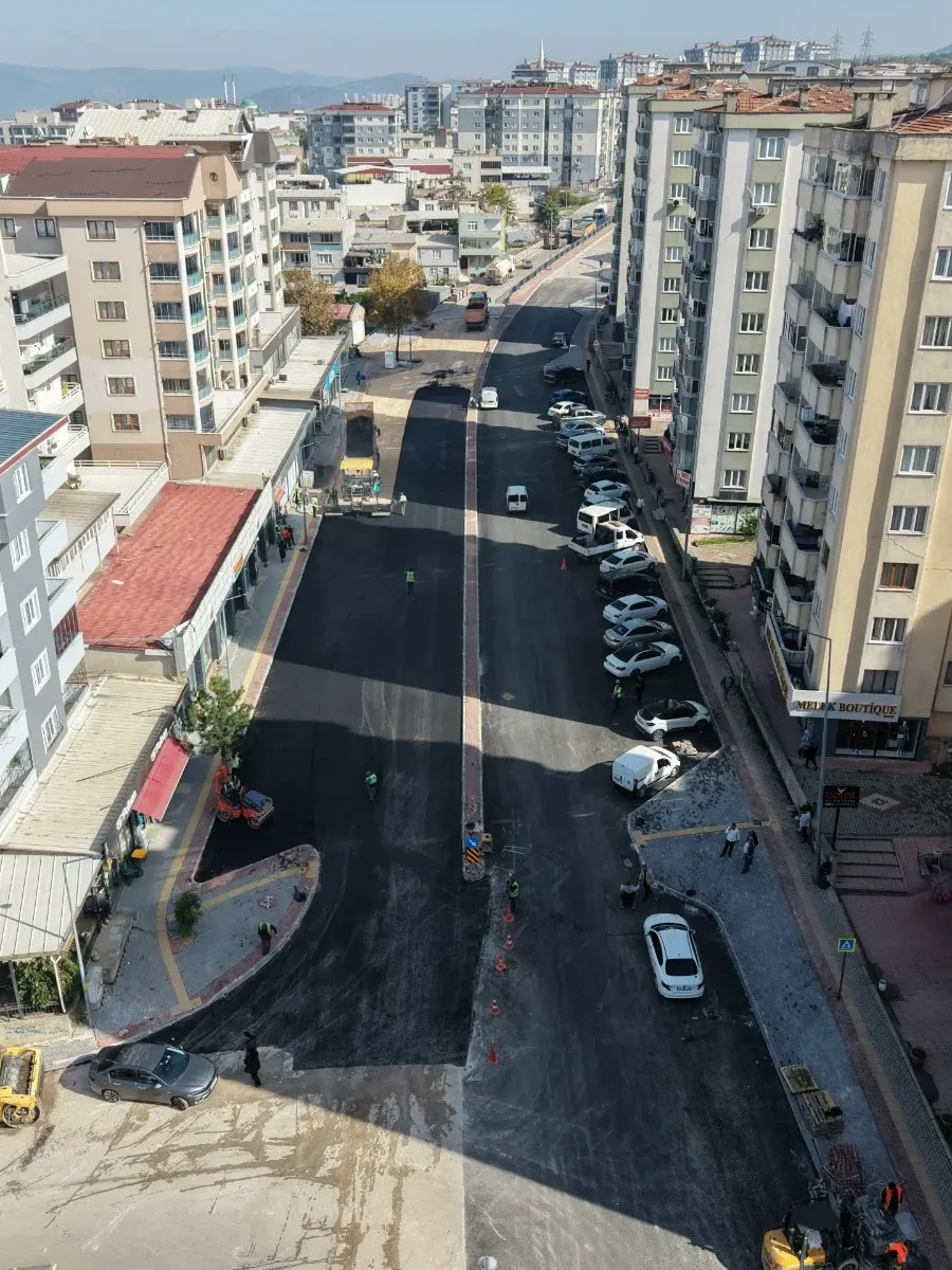 Büyükşehir, Erdoğan Caddesi'ni yeniliyor