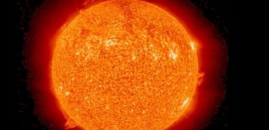 Güneş'te dev patlama! Dünya'ya doğru ilerliyor