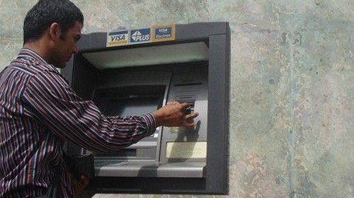 ATM'de işlem yapanlar dikkat