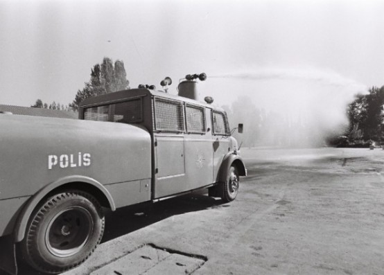 Geçmişten günümüzü polis arabaları