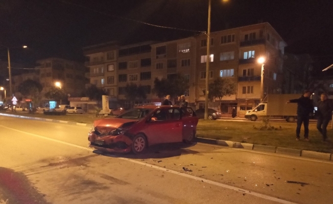 Bursa’da zincirleme trafik kazası: 1 yaralı