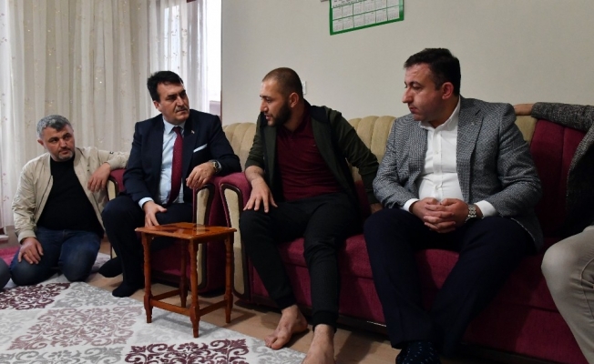 Başkan Dündar, İdlib gazisini ziyaret etti