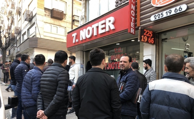 Bursa’da nöbetçi noterlerde hafta sonu yoğunluğu
