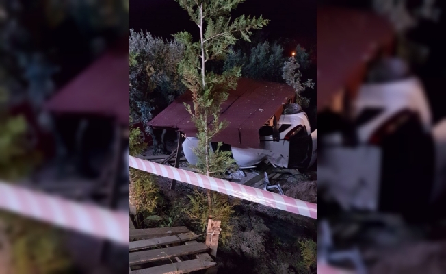 Bursa’da hobi bahçesine dalan aracın sürücüsü hayatını kaybetti