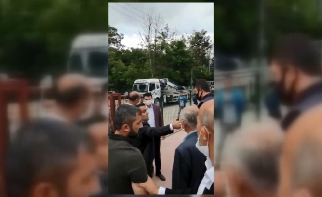 Bursa’da kaçak bina yıkımda zabıta memuruna yumruklu saldırı