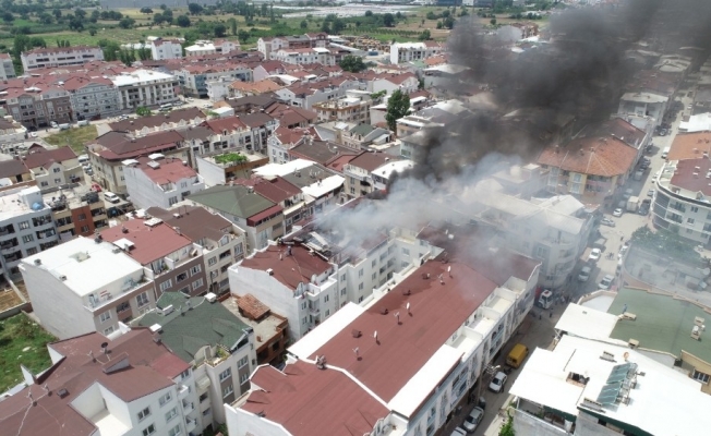 Bursa’’da korku dolu anlar...4 katlı bina yangın sebebiyle boşaltıldı
