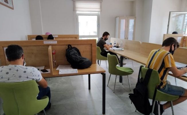 Osmangazi’de öğrenciler sınava Bilgi Evleri’nde hazırlandı