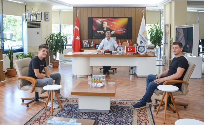 Başkan Özkan, CHP’li gençleri ağırladı