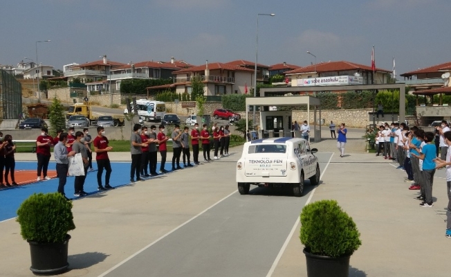 Türkiye’nin yerli otomobili öğrencilere ışık tuttu