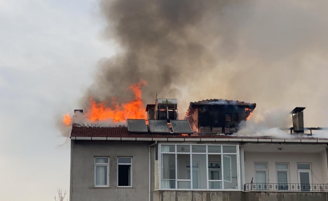 İftara dakikalar kala büyük yangın: Apartman tahliye edildi