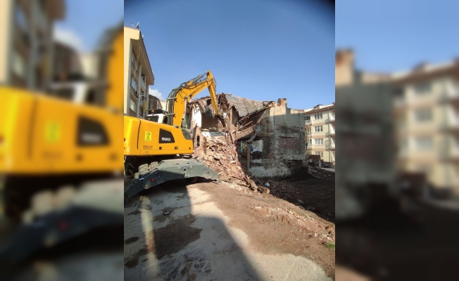 4 ayda 41 metrûk bina yıkıldı