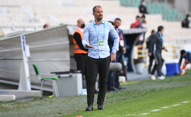 Bursaspor Teknik Direktörü Mustafa Er: “Oyuncularımız Avrupa kulüplerinin radarına girdi”